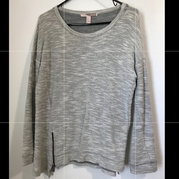 Forever 21 Sweaters - Forever 21 Sweatshirt/Sweater
